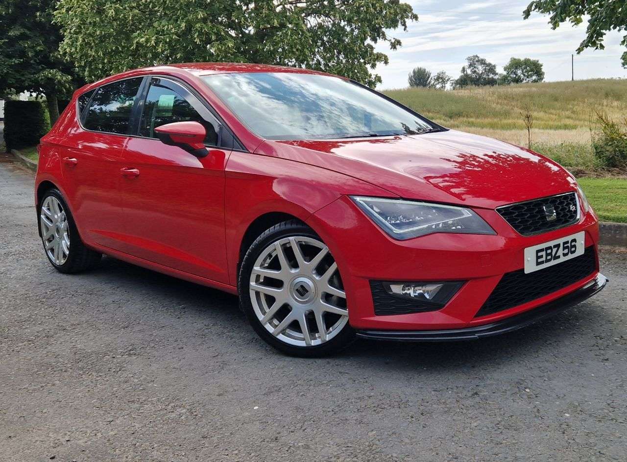 A 2014 SEAT LEON 2.0 TDI CR FR Hatchback 5dr Diesel Manual Euro 5 (s/s) (150 ps) A 2014 SEAT LEON 2.0 TDI CR FR Hatchback 5dr Diesel Manual Euro 5 (s/s) (150 ps)