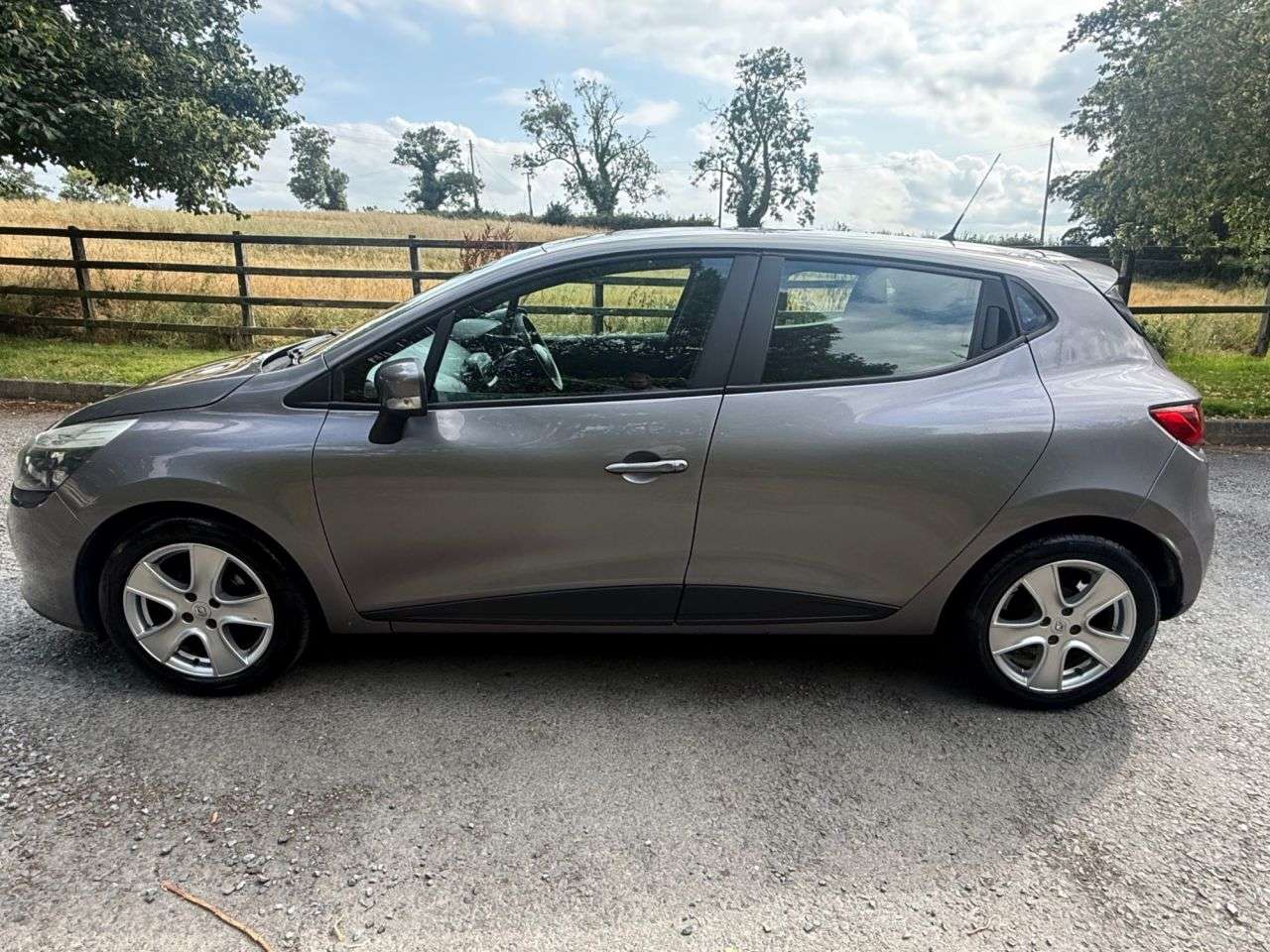 2013 RENAULT CLIO 2013 RENAULT CLIO