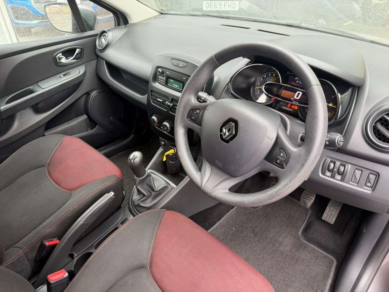 2013 RENAULT CLIO 2013 RENAULT CLIO