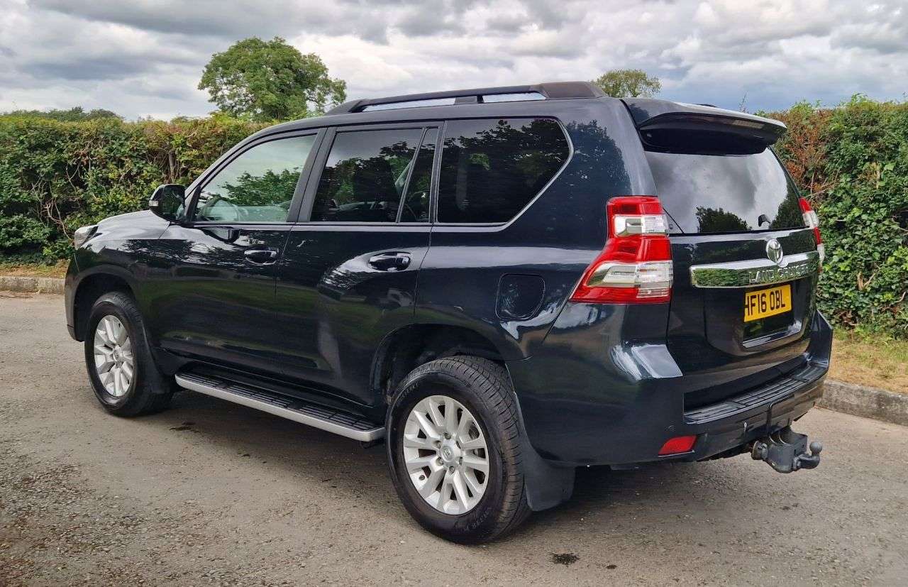 2016 TOYOTA LAND CRUISER 2016 TOYOTA LAND CRUISER