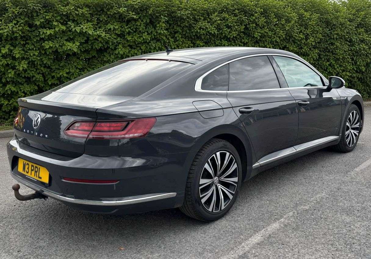 A 2019 VOLKSWAGEN ARTEON 1.5 TSI EVO Elegance Fastback 5dr Petrol DSG Euro 6 (s/s) (150 ps) A 2019 VOLKSWAGEN ARTEON 1.5 TSI EVO Elegance Fastback 5dr Petrol DSG Euro 6 (s/s) (150 ps)