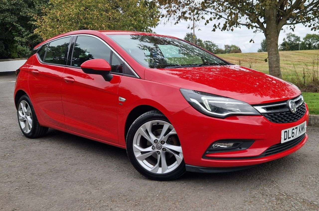 A 2018 VAUXHALL ASTRA 1.0i Turbo ecoTEC SRi Hatchback 5dr Petrol Manual Euro 6 (s/s) (105 ps) A 2018 VAUXHALL ASTRA 1.0i Turbo ecoTEC SRi Hatchback 5dr Petrol Manual Euro 6 (s/s) (105 ps)