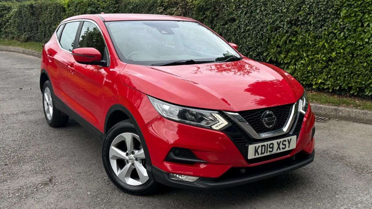 A 2019 NISSAN QASHQAI 1.3 DIG-T Acenta Premium SUV 5dr Petrol Manual Euro 6 (s/s) (160 ps) A 2019 NISSAN QASHQAI 1.3 DIG-T Acenta Premium SUV 5dr Petrol Manual Euro 6 (s/s) (160 ps)