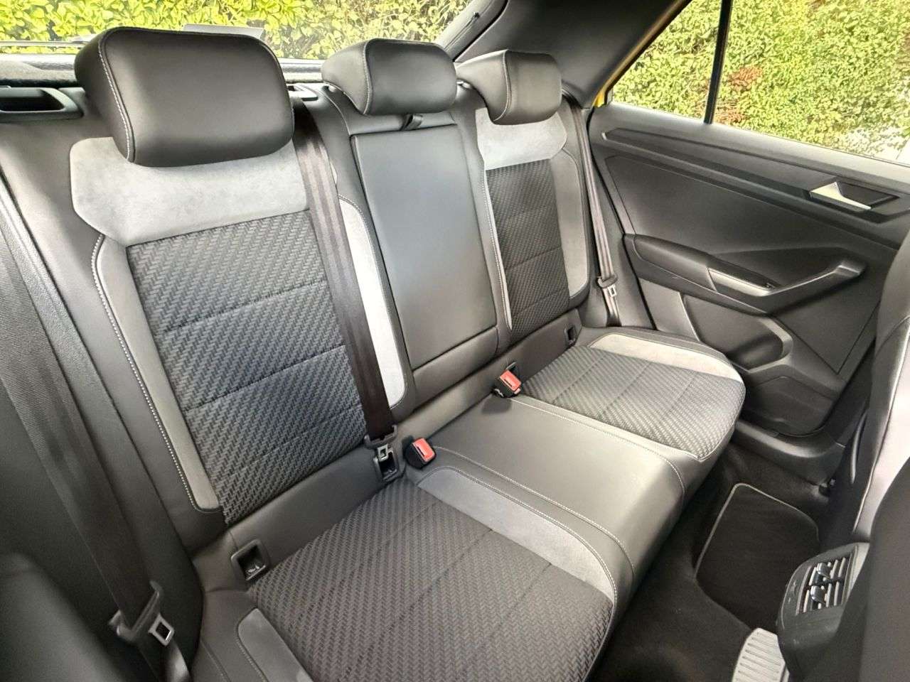2019 VOLKSWAGEN T-ROC 2019 VOLKSWAGEN T-ROC