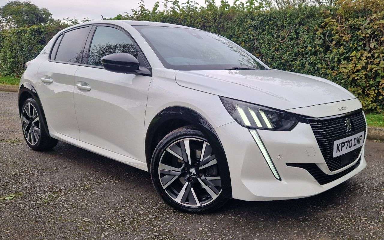 A 2020 PEUGEOT 208 1.2 PureTech GT Line Hatchback 5dr Petrol Manual Euro 6 (s/s) (100 ps) A 2020 PEUGEOT 208 1.2 PureTech GT Line Hatchback 5dr Petrol Manual Euro 6 (s/s) (100 ps)