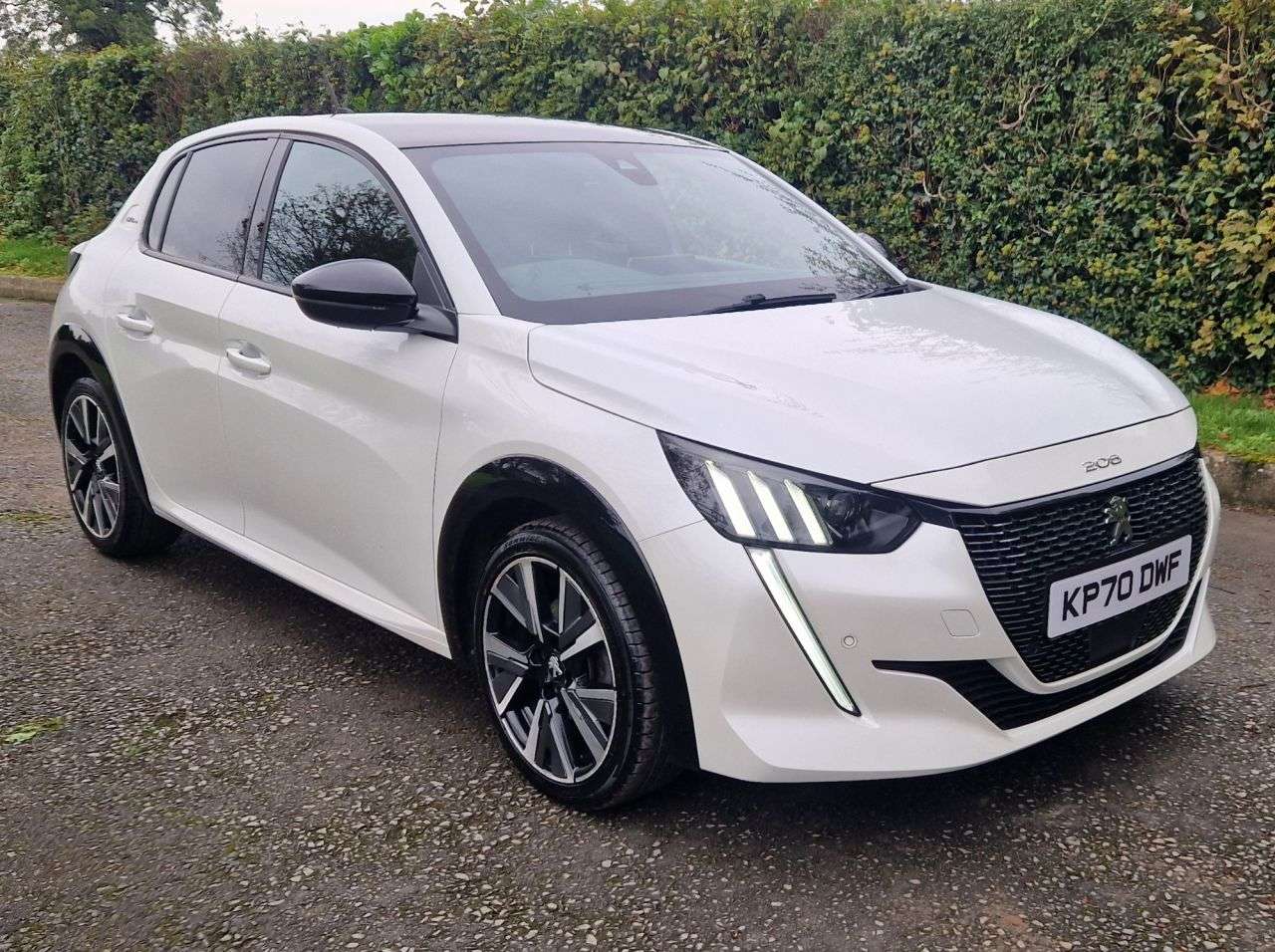 A 2020 PEUGEOT 208 1.2 PureTech GT Line Hatchback 5dr Petrol Manual Euro 6 (s/s) (100 ps) A 2020 PEUGEOT 208 1.2 PureTech GT Line Hatchback 5dr Petrol Manual Euro 6 (s/s) (100 ps)