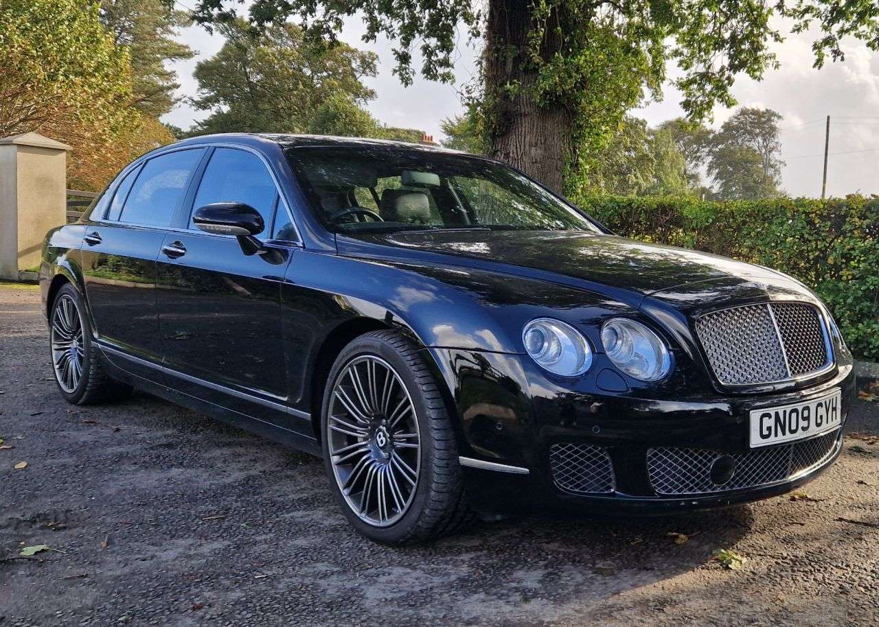 A 2009 BENTLEY CONTINENTAL 6.0 W12 Flying Spur Speed Saloon 4dr Petrol Auto 4WD Euro 4 (610 ps) A 2009 BENTLEY CONTINENTAL 6.0 W12 Flying Spur Speed Saloon 4dr Petrol Auto 4WD Euro 4 (610 ps)