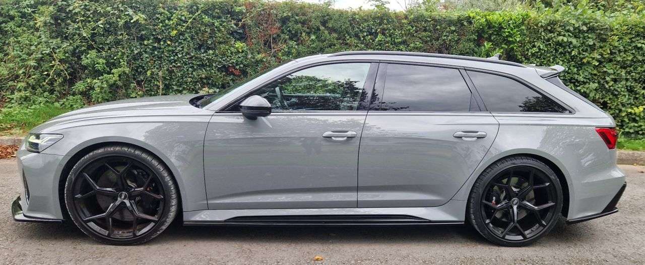 2022 AUDI RS6 AVANT 2022 AUDI RS6 AVANT