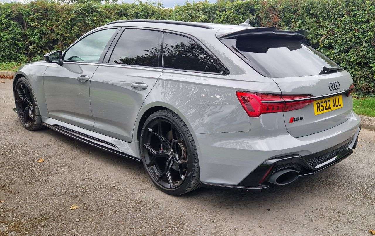 2022 AUDI RS6 AVANT 2022 AUDI RS6 AVANT