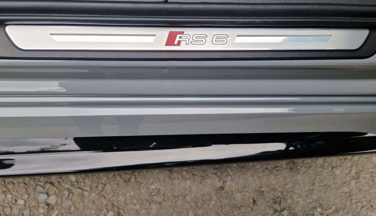 2022 AUDI RS6 AVANT 2022 AUDI RS6 AVANT