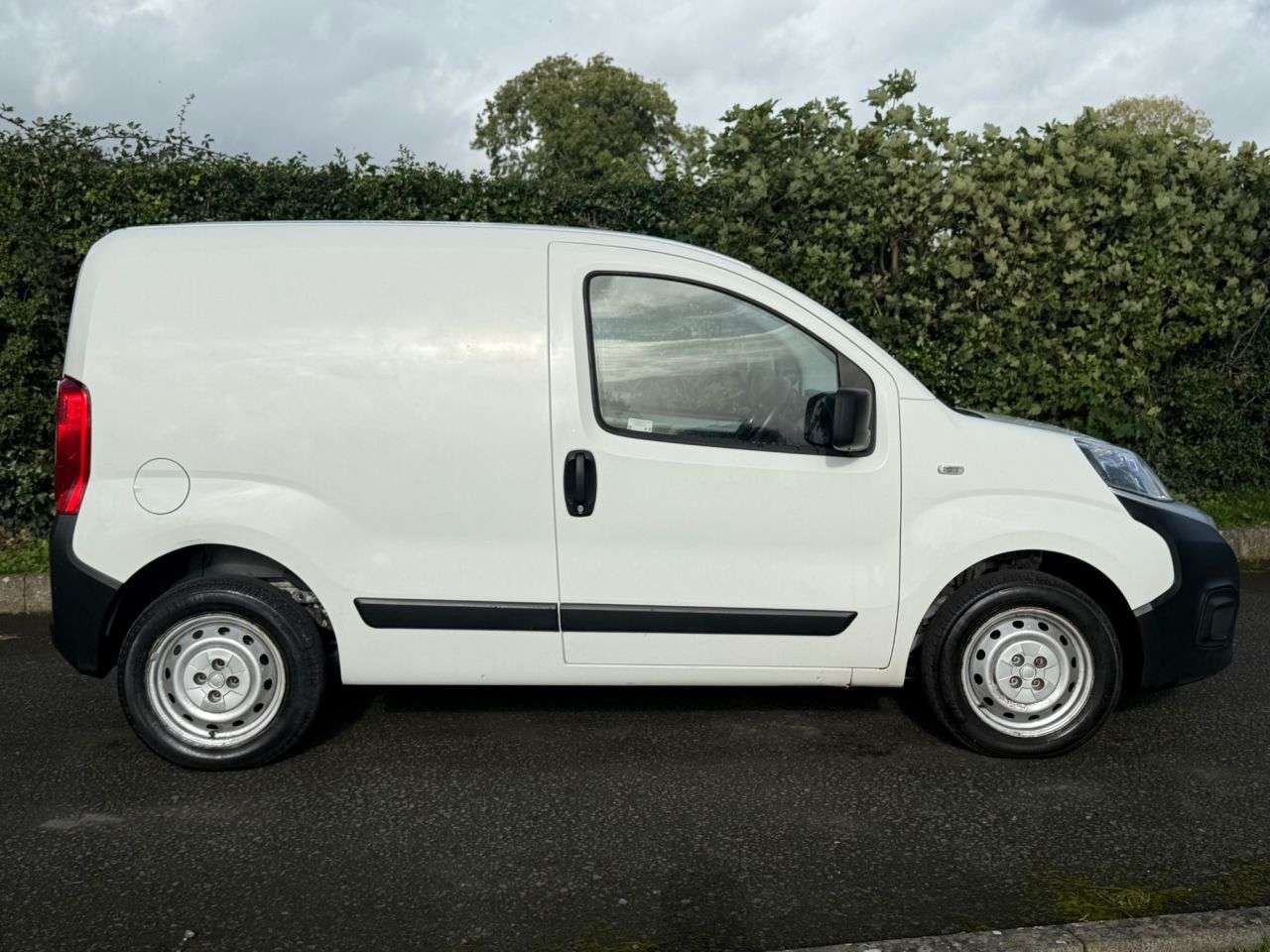 A 2019 FIAT FIORINO 1.3 MultiJetII SX Car Derived Van 5dr Diesel Manual Euro 6 (s/s) (SLD) (80 A 2019 FIAT FIORINO 1.3 MultiJetII SX Car Derived Van 5dr Diesel Manual Euro 6 (s/s) (SLD) (80