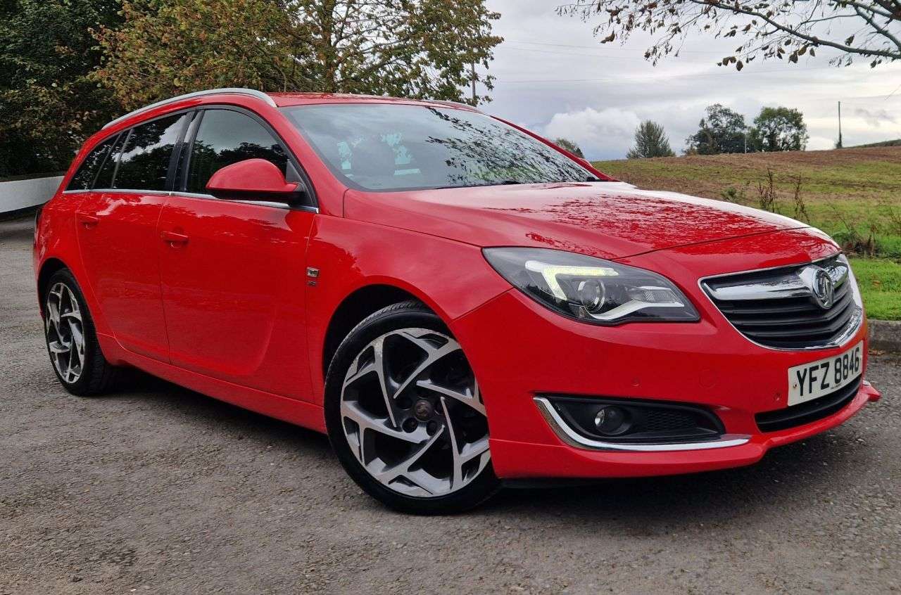 A 2015 VAUXHALL INSIGNIA 1.6 CDTi SRi VX Line Nav Sports Tourer 5dr Diesel Manual Euro 6 (s/s) (136 A 2015 VAUXHALL INSIGNIA 1.6 CDTi SRi VX Line Nav Sports Tourer 5dr Diesel Manual Euro 6 (s/s) (136