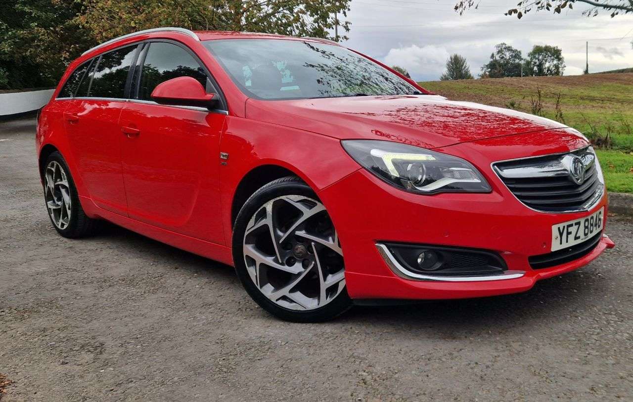 A 2015 VAUXHALL INSIGNIA 1.6 CDTi SRi VX Line Nav Sports Tourer 5dr Diesel Manual Euro 6 (s/s) (136 A 2015 VAUXHALL INSIGNIA 1.6 CDTi SRi VX Line Nav Sports Tourer 5dr Diesel Manual Euro 6 (s/s) (136
