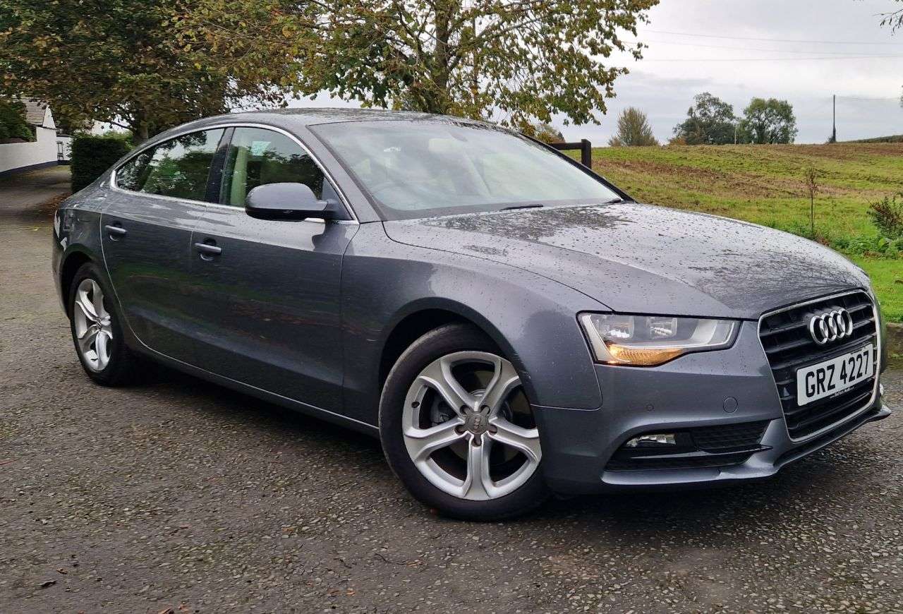 A 2013 AUDI A5 1.8 TFSI SE Technik Sportback 5dr Petrol Manual Euro 6 (s/s) (170 ps) A 2013 AUDI A5 1.8 TFSI SE Technik Sportback 5dr Petrol Manual Euro 6 (s/s) (170 ps)