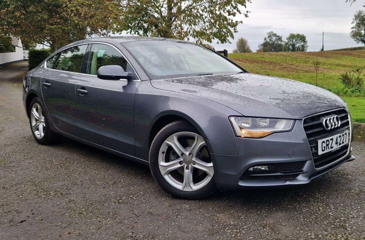 A 2013 AUDI A5 1.8 TFSI SE Technik Sportback 5dr Petrol Manual Euro 6 (s/s) (170 ps) A 2013 AUDI A5 1.8 TFSI SE Technik Sportback 5dr Petrol Manual Euro 6 (s/s) (170 ps)
