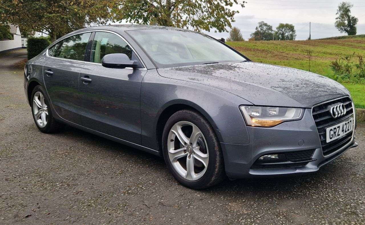 A 2013 AUDI A5 1.8 TFSI SE Technik Sportback 5dr Petrol Manual Euro 6 (s/s) (170 ps) A 2013 AUDI A5 1.8 TFSI SE Technik Sportback 5dr Petrol Manual Euro 6 (s/s) (170 ps)