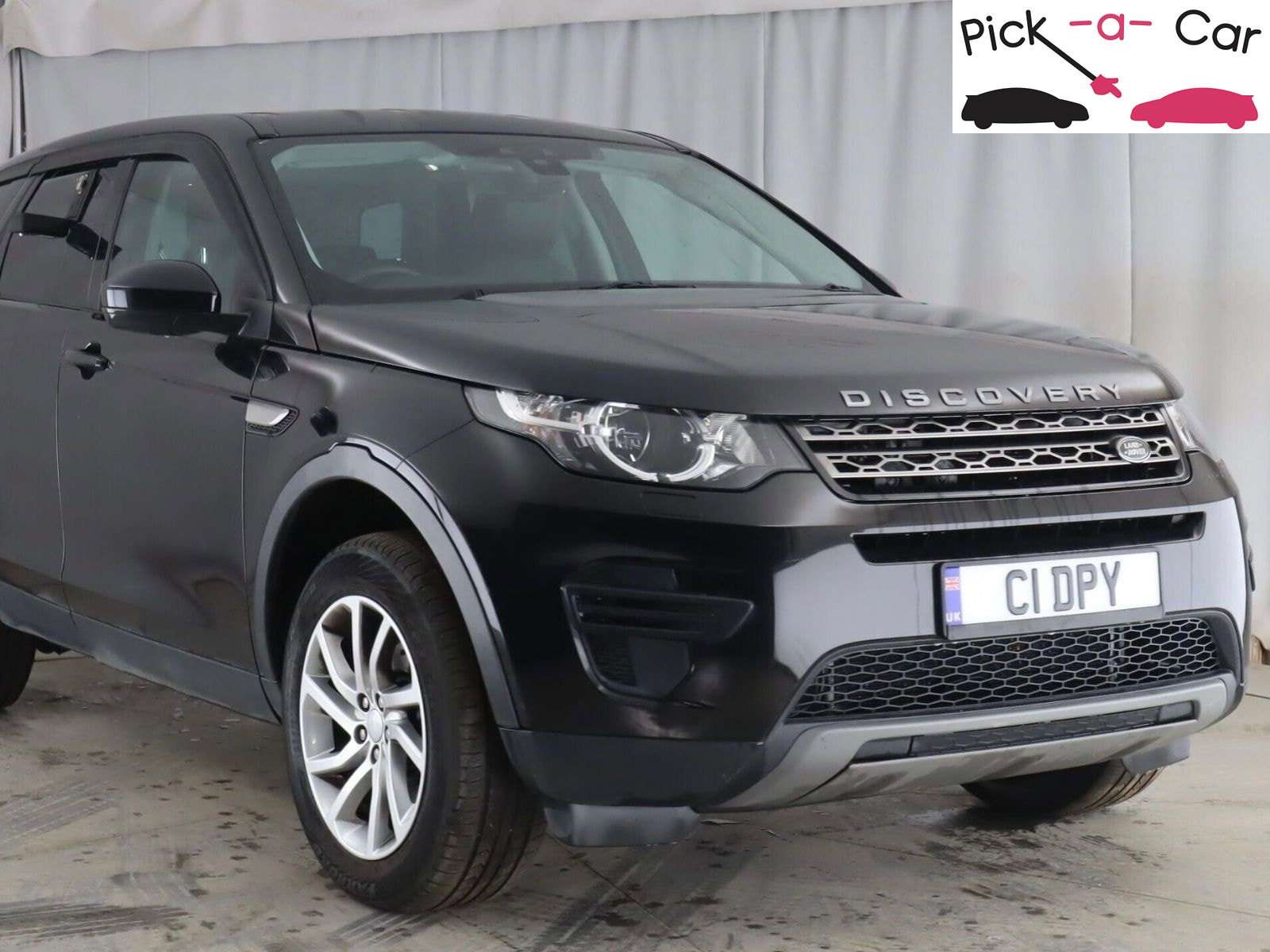 A 2016 LAND ROVER DISCOVERY SPORT 2.0 TD4 SE SUV 5dr Diesel Auto 4WD Euro 6 (s/s) (180 ps) A 2016 LAND ROVER DISCOVERY SPORT 2.0 TD4 SE SUV 5dr Diesel Auto 4WD Euro 6 (s/s) (180 ps)