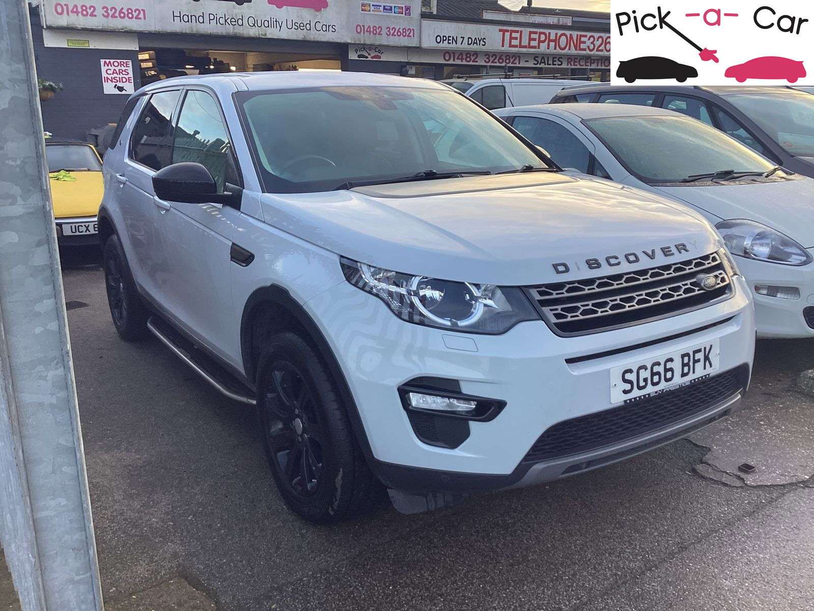 A 2016 LAND ROVER DISCOVERY SPORT 2.0 TD4 SE Tech SUV 5dr Diesel Auto 4WD Euro 6 (s/s) (180 ps) A 2016 LAND ROVER DISCOVERY SPORT 2.0 TD4 SE Tech SUV 5dr Diesel Auto 4WD Euro 6 (s/s) (180 ps)