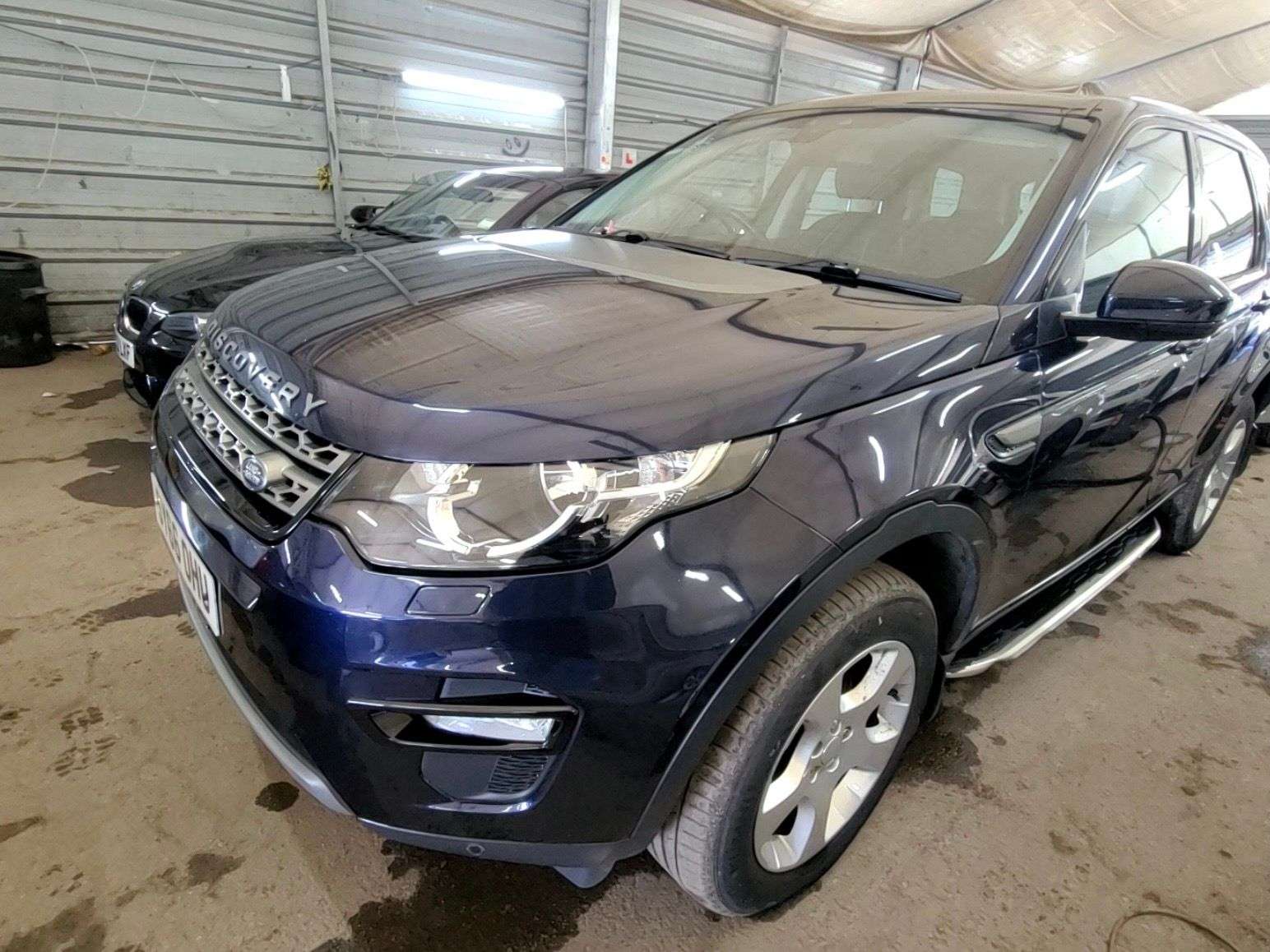 A 2016 LAND ROVER DISCOVERY SPORT 2.0 TD4 SE Tech SUV 5dr Diesel Manual 4WD Euro 6 (s/s) (5 Seat) (150 ps) A 2016 LAND ROVER DISCOVERY SPORT 2.0 TD4 SE Tech SUV 5dr Diesel Manual 4WD Euro 6 (s/s) (5 Seat) (150 ps)
