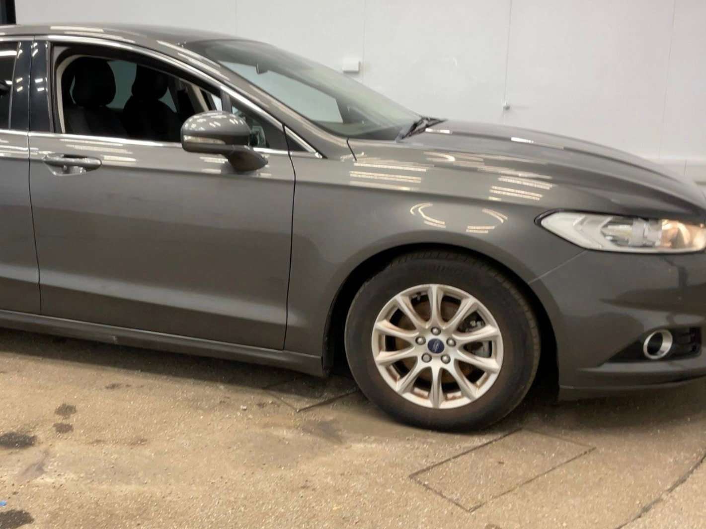 A 2015 FORD MONDEO 1.6 TDCi ECOnetic Titanium Hatchback 5dr Diesel Manual Euro 5 (s/s) (115 ps) A 2015 FORD MONDEO 1.6 TDCi ECOnetic Titanium Hatchback 5dr Diesel Manual Euro 5 (s/s) (115 ps)