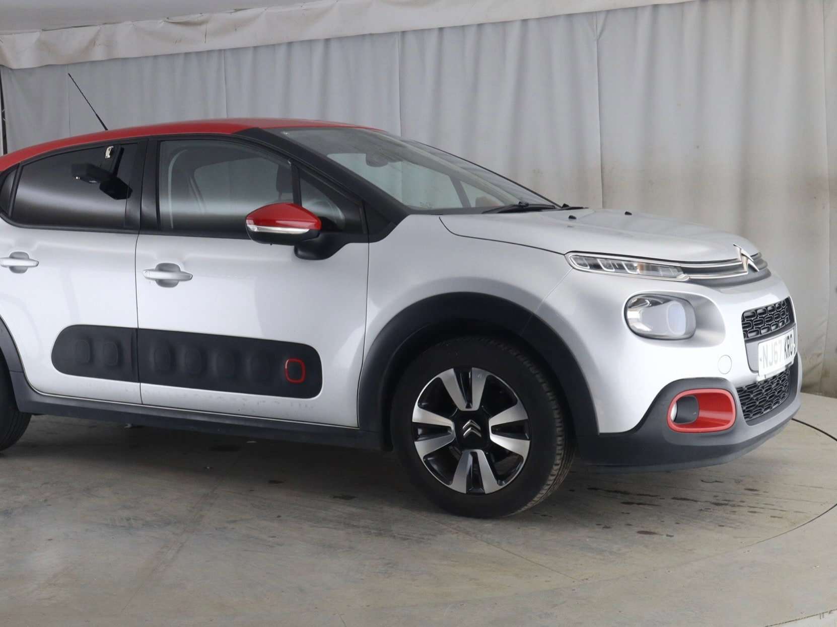A 2017 CITROEN C3 1.6 BlueHDi Flair Hatchback 5dr Diesel Manual Euro 6 (s/s) (100 ps) A 2017 CITROEN C3 1.6 BlueHDi Flair Hatchback 5dr Diesel Manual Euro 6 (s/s) (100 ps)