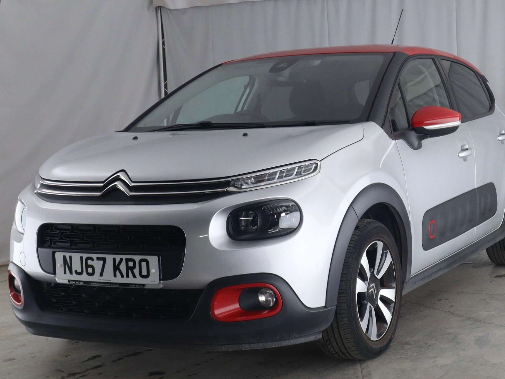 A 2017 CITROEN C3 1.6 BlueHDi Flair Hatchback 5dr Diesel Manual Euro 6 (s/s) (100 ps) A 2017 CITROEN C3 1.6 BlueHDi Flair Hatchback 5dr Diesel Manual Euro 6 (s/s) (100 ps)