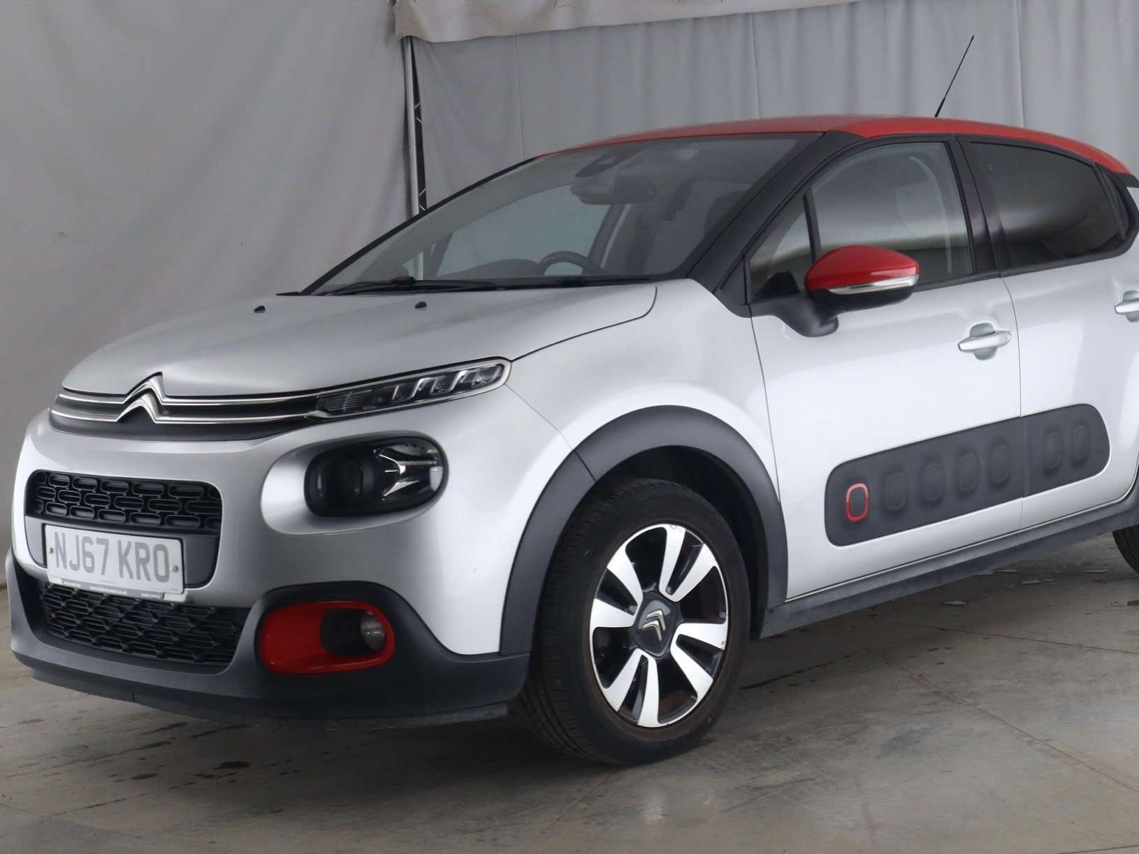 A 2017 CITROEN C3 1.6 BlueHDi Flair Hatchback 5dr Diesel Manual Euro 6 (s/s) (100 ps) A 2017 CITROEN C3 1.6 BlueHDi Flair Hatchback 5dr Diesel Manual Euro 6 (s/s) (100 ps)