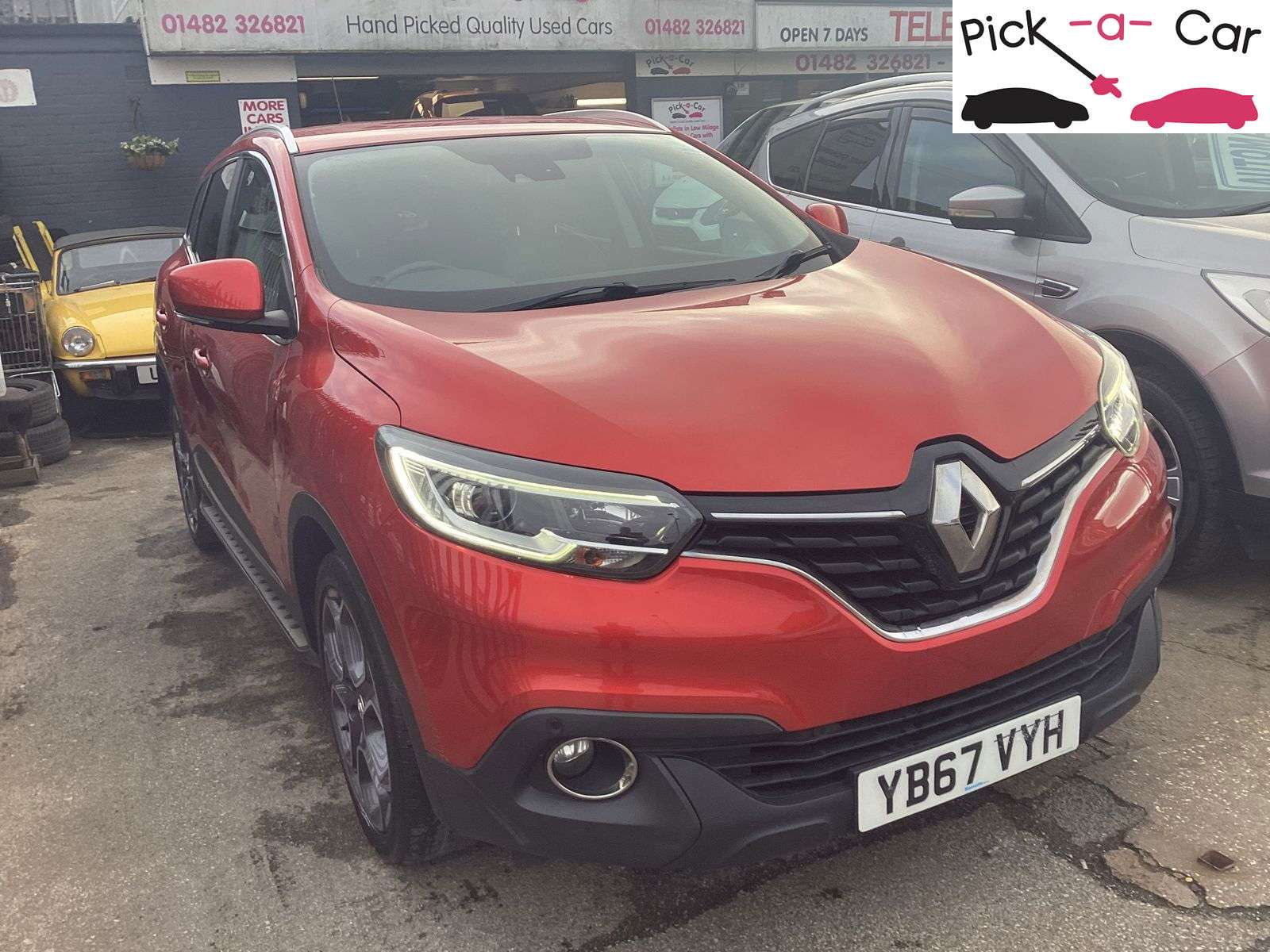 A 2017 RENAULT KADJAR 1.5 dCi Dynamique S Nav SUV 5dr Diesel Manual Euro 6 (s/s) (110 ps) A 2017 RENAULT KADJAR 1.5 dCi Dynamique S Nav SUV 5dr Diesel Manual Euro 6 (s/s) (110 ps)