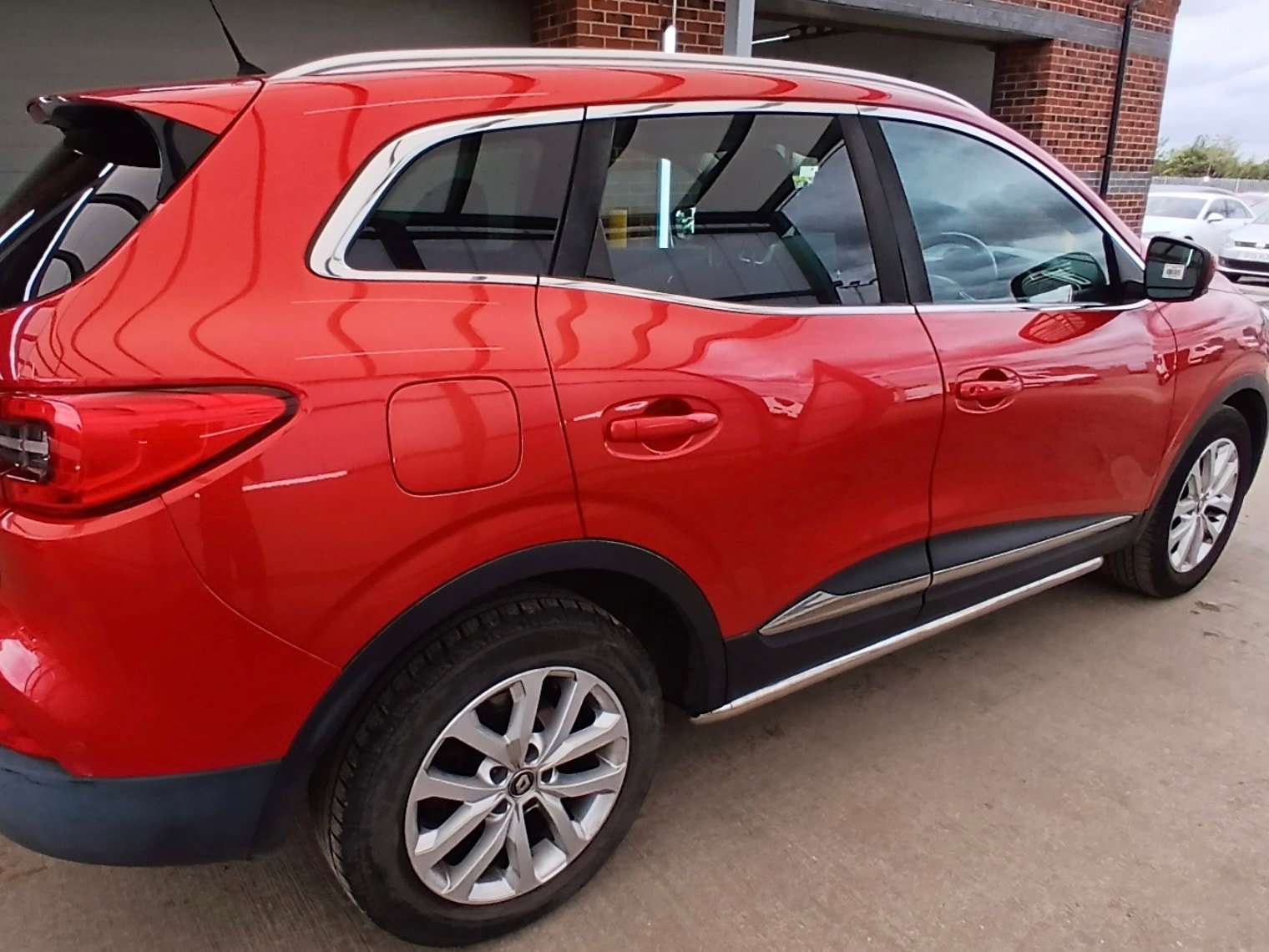 A 2017 RENAULT KADJAR 1.5 dCi Dynamique Nav SUV 5dr Diesel Manual Euro 6 (s/s) (110 ps) A 2017 RENAULT KADJAR 1.5 dCi Dynamique Nav SUV 5dr Diesel Manual Euro 6 (s/s) (110 ps)