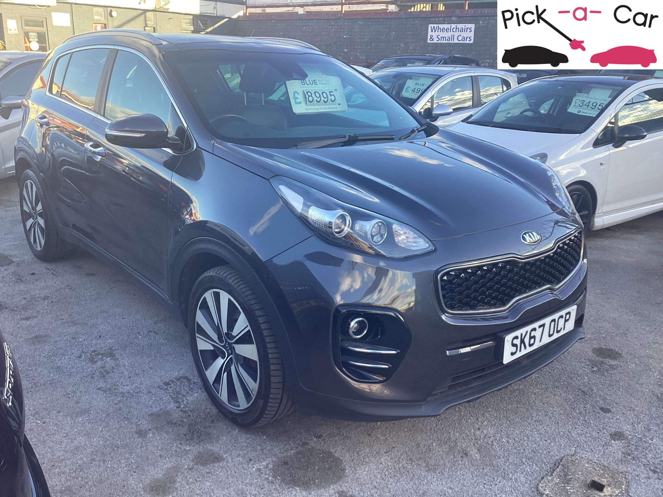 A 2017 KIA SPORTAGE 1.7 CRDi 3 SUV 5dr Diesel Manual Euro 6 (s/s) (114 bhp) A 2017 KIA SPORTAGE 1.7 CRDi 3 SUV 5dr Diesel Manual Euro 6 (s/s) (114 bhp)