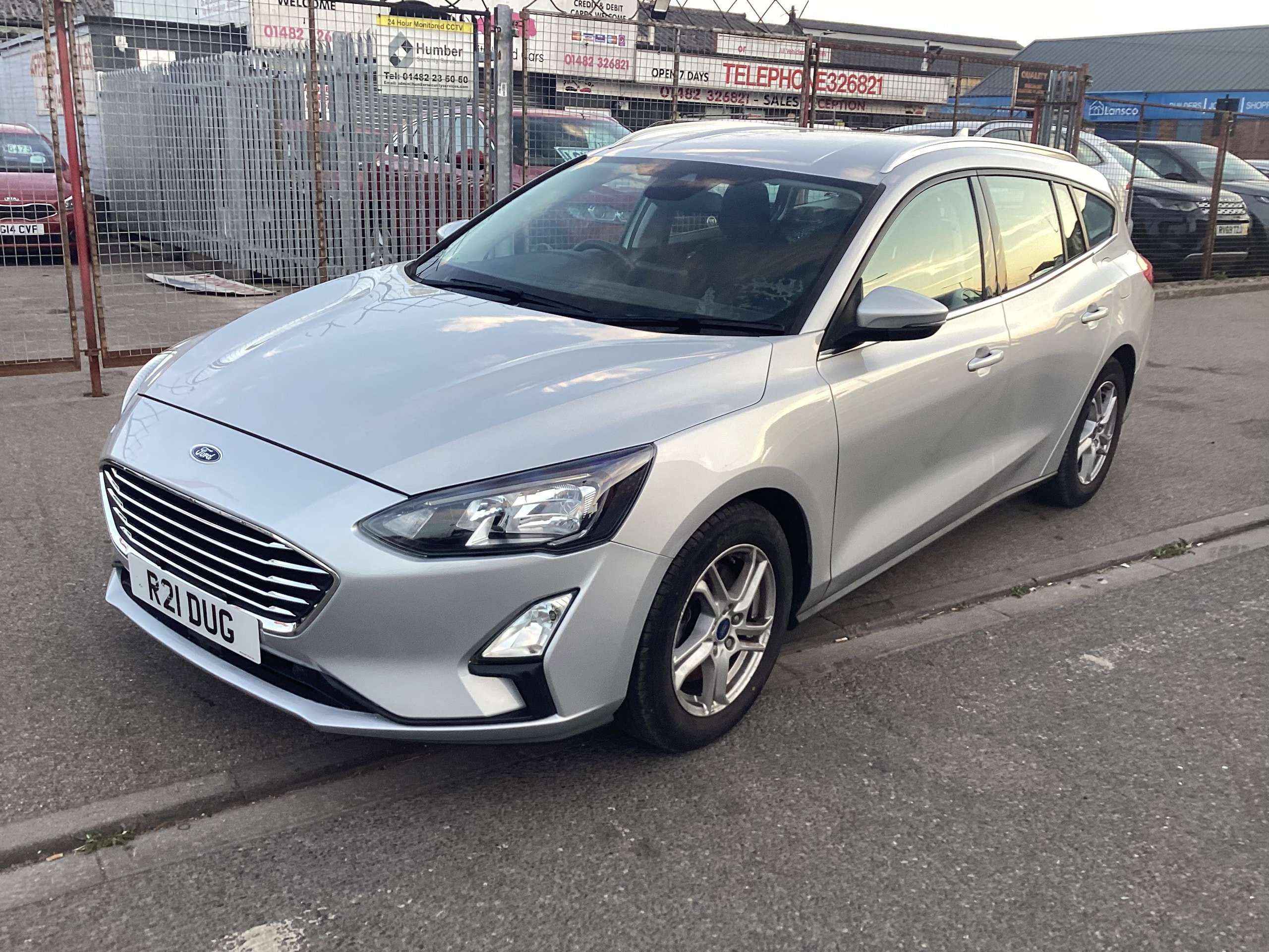 A 2020 FORD FOCUS 1.5 EcoBlue Zetec Estate 5dr Diesel Manual Euro 6 (s/s) (120 ps) A 2020 FORD FOCUS 1.5 EcoBlue Zetec Estate 5dr Diesel Manual Euro 6 (s/s) (120 ps)