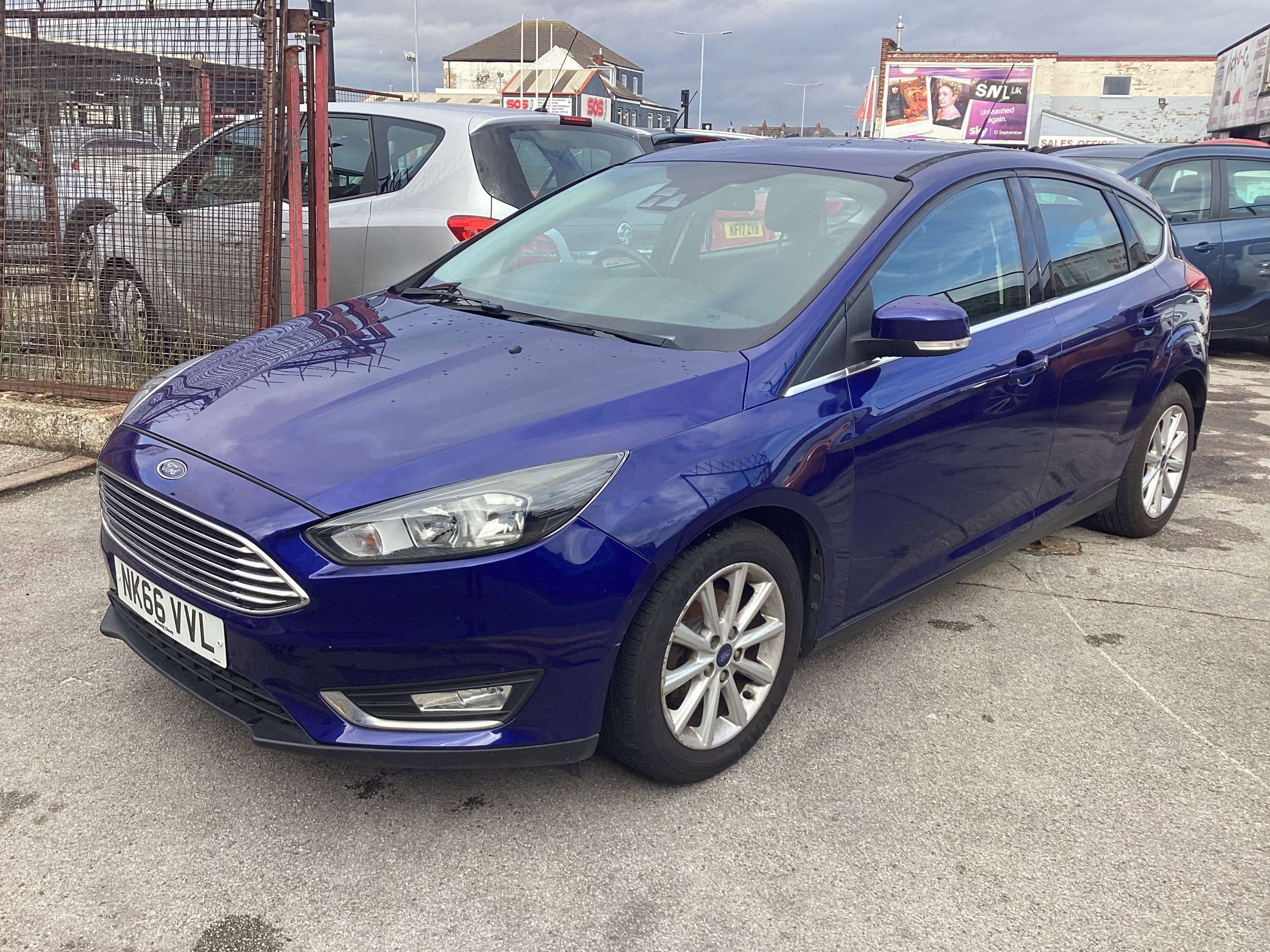 A 2016 FORD FOCUS 1.5 TDCi Titanium Hatchback 5dr Diesel Manual Euro 6 (s/s) (120 ps) A 2016 FORD FOCUS 1.5 TDCi Titanium Hatchback 5dr Diesel Manual Euro 6 (s/s) (120 ps)