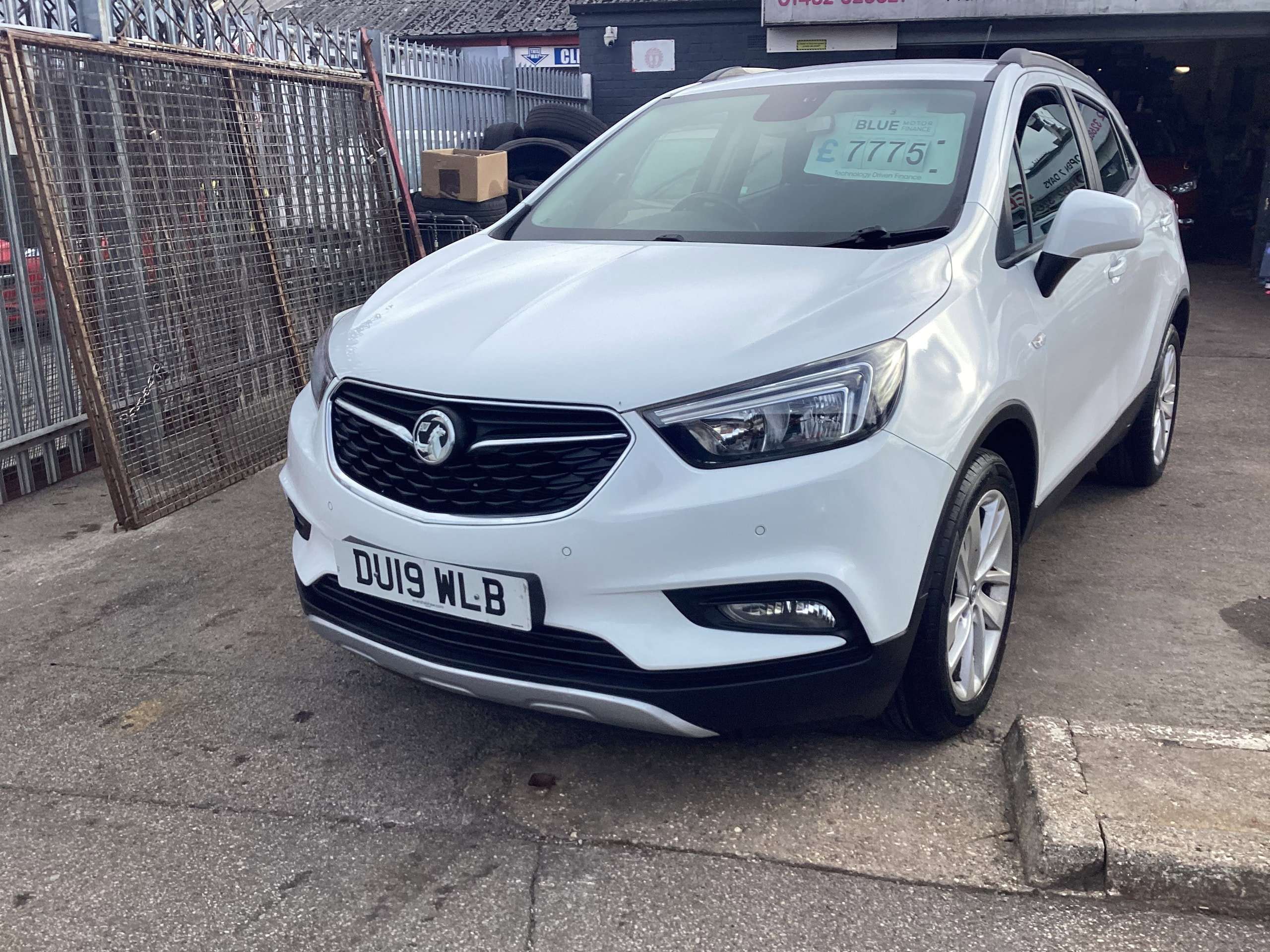 A 2019 VAUXHALL MOKKA X 1.4i Turbo ecoTEC Design Nav SUV 5dr Petrol Manual Euro 6 (s/s) (140 ps) A 2019 VAUXHALL MOKKA X 1.4i Turbo ecoTEC Design Nav SUV 5dr Petrol Manual Euro 6 (s/s) (140 ps)