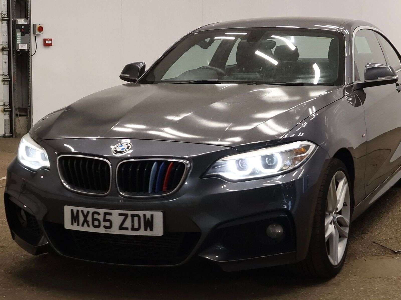 A 2015 BMW 2 SERIES 2.0 218d M Sport Coupe 2dr Diesel Manual Euro 6 (s/s) (150 ps) A 2015 BMW 2 SERIES 2.0 218d M Sport Coupe 2dr Diesel Manual Euro 6 (s/s) (150 ps)