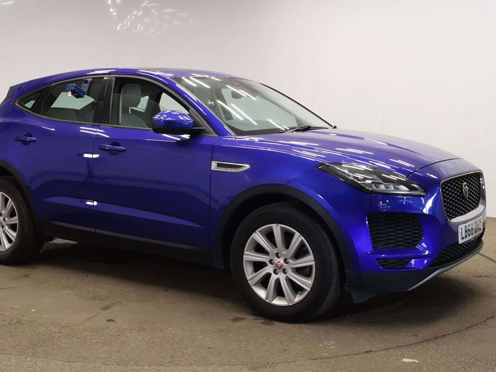 A 2018 JAGUAR E-PACE 2.0 D150 S SUV 5dr Diesel Manual Euro 6 (s/s) (150 ps) A 2018 JAGUAR E-PACE 2.0 D150 S SUV 5dr Diesel Manual Euro 6 (s/s) (150 ps)