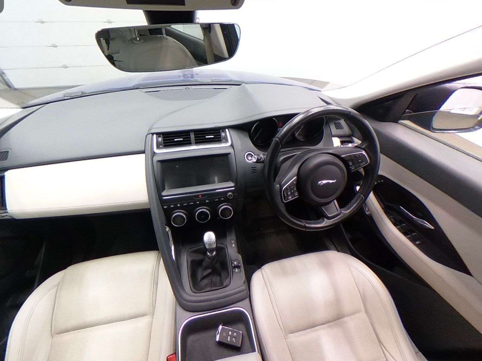 2018 JAGUAR E-PACE 2018 JAGUAR E-PACE