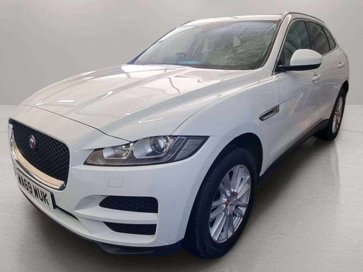 A 2019 JAGUAR F-PACE 2.0 D180 Portfolio SUV 5dr Diesel Auto AWD Euro 6 (s/s) (180 ps) A 2019 JAGUAR F-PACE 2.0 D180 Portfolio SUV 5dr Diesel Auto AWD Euro 6 (s/s) (180 ps)