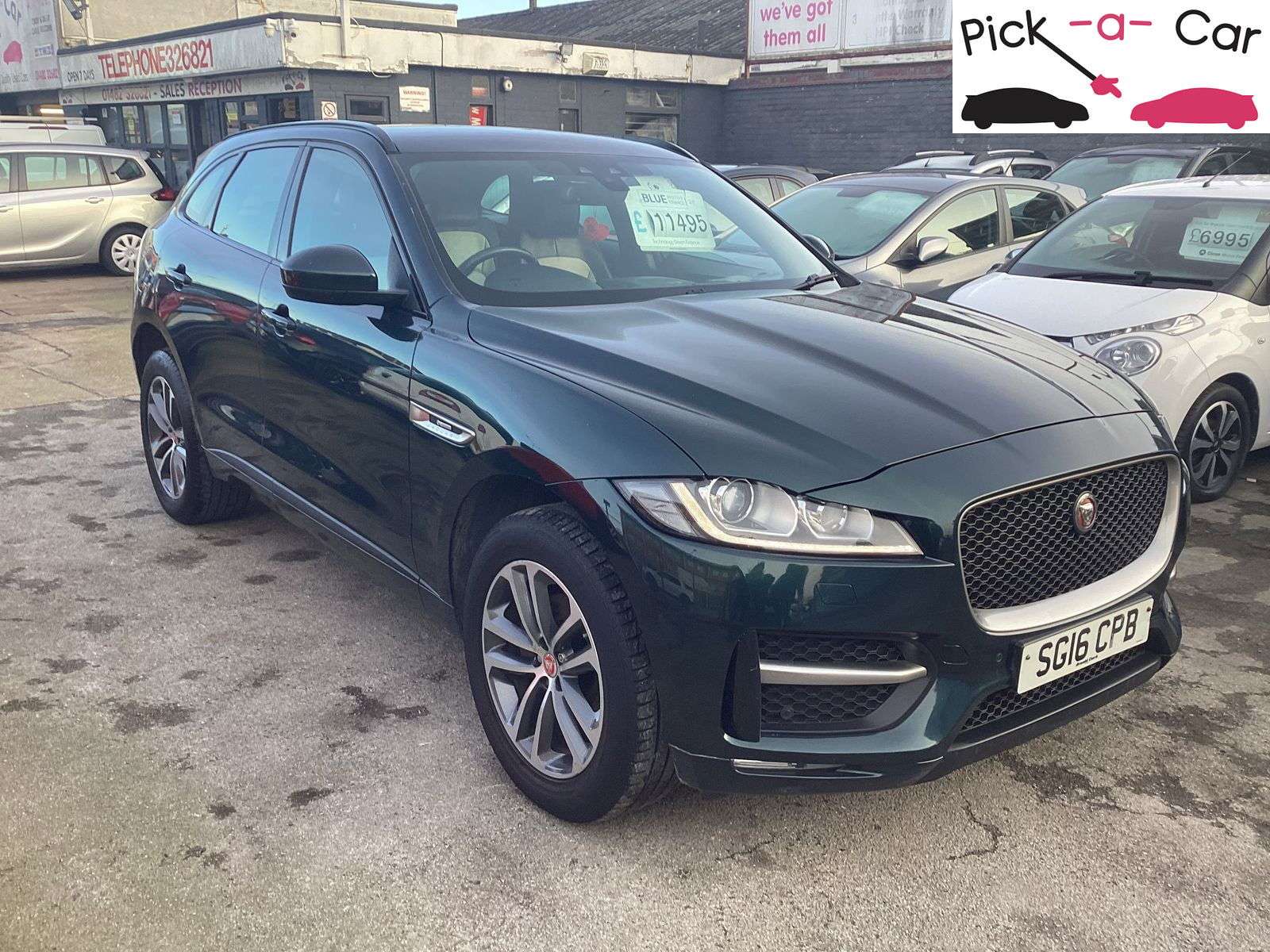 A 2016 JAGUAR F-PACE 2.0 D180 R-Sport SUV 5dr Diesel Auto AWD Euro 6 (s/s) (180 ps) A 2016 JAGUAR F-PACE 2.0 D180 R-Sport SUV 5dr Diesel Auto AWD Euro 6 (s/s) (180 ps)