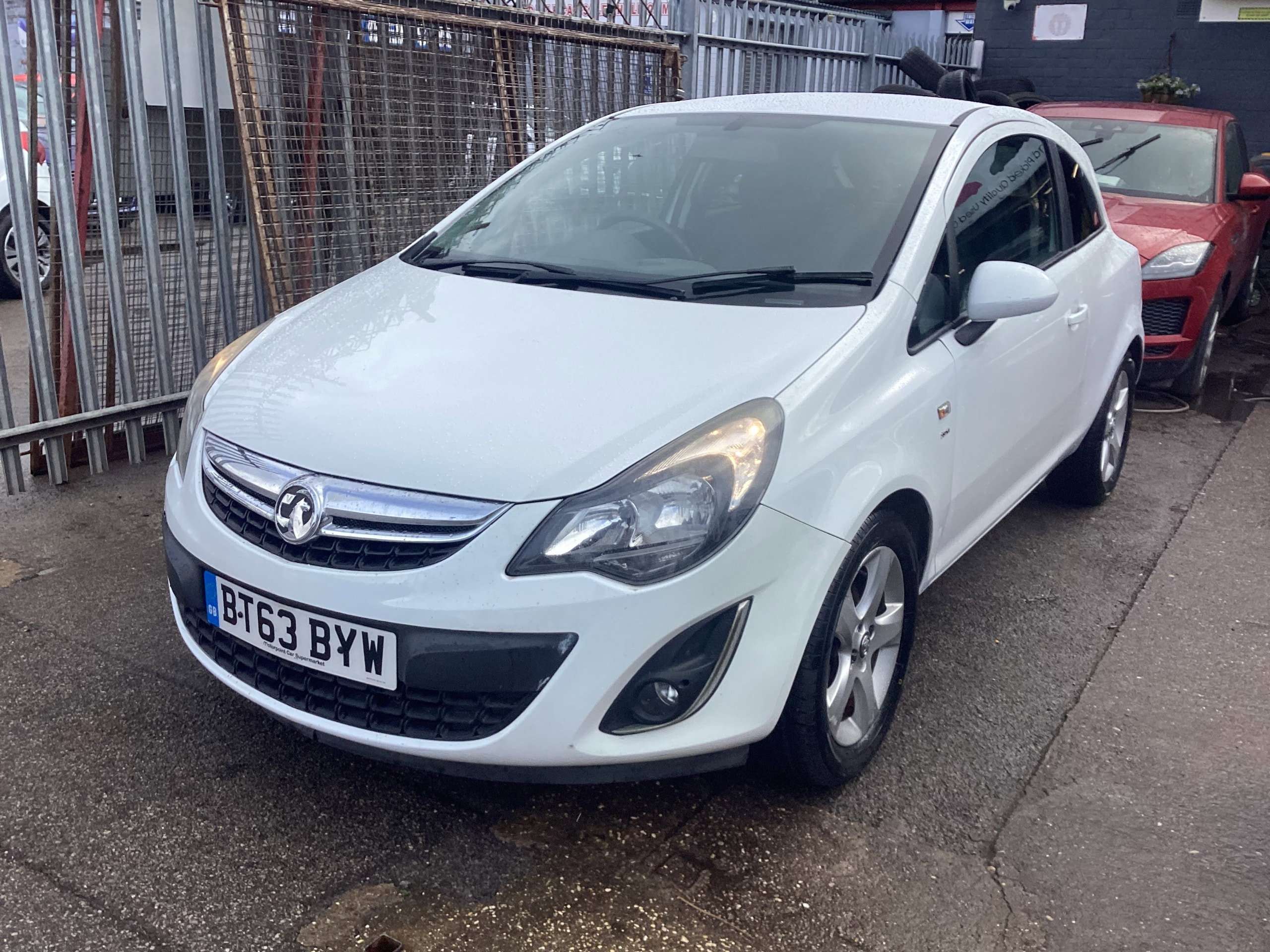 A 2013 VAUXHALL CORSA 1.2i ecoFLEX 16V SXi Hatchback 3dr Petrol Manual Euro 5 (s/s) (A/C) (85 ps) A 2013 VAUXHALL CORSA 1.2i ecoFLEX 16V SXi Hatchback 3dr Petrol Manual Euro 5 (s/s) (A/C) (85 ps)
