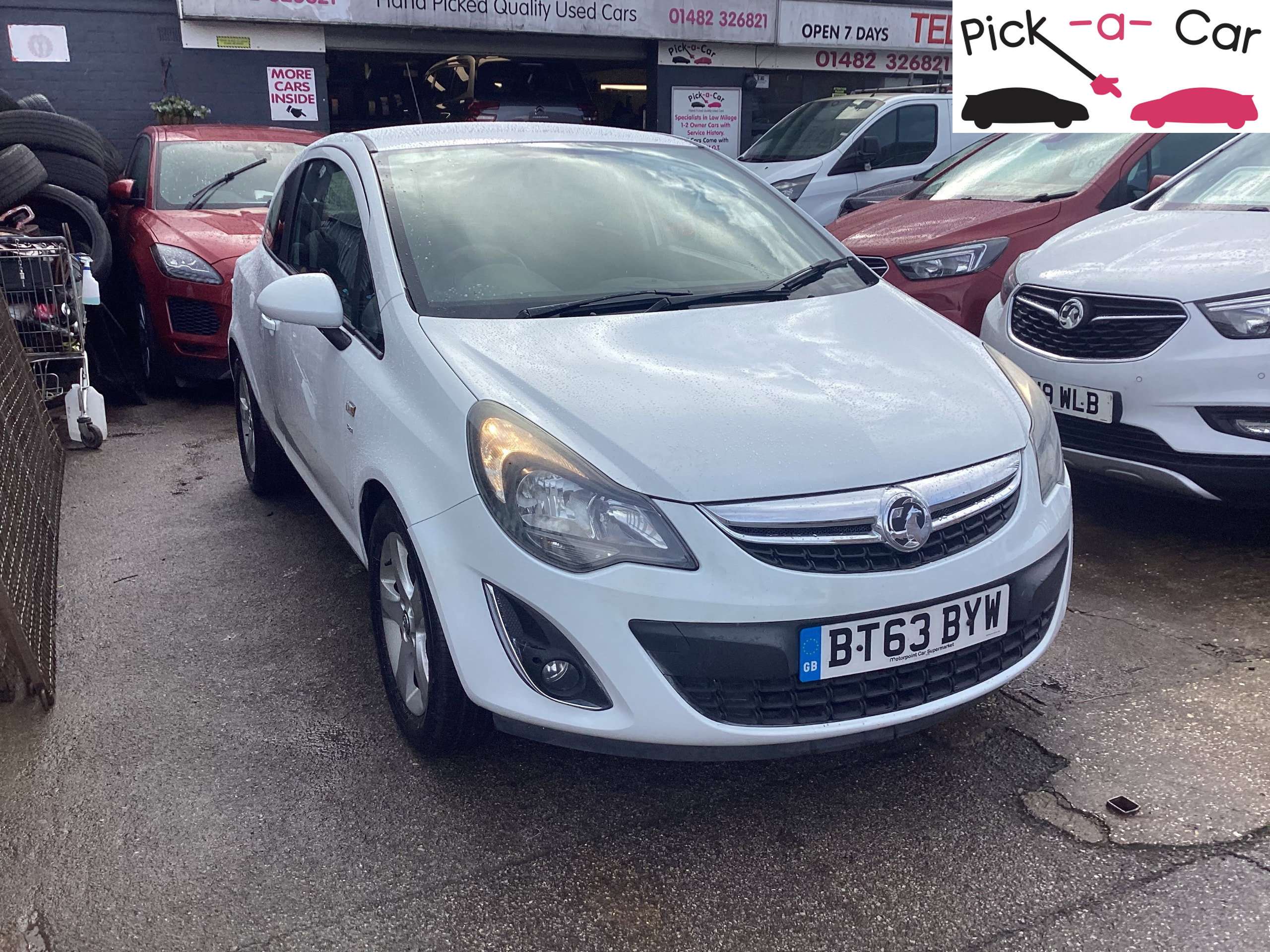 A 2013 VAUXHALL CORSA 1.2i ecoFLEX 16V SXi Hatchback 3dr Petrol Manual Euro 5 (s/s) (A/C) (85 ps) A 2013 VAUXHALL CORSA 1.2i ecoFLEX 16V SXi Hatchback 3dr Petrol Manual Euro 5 (s/s) (A/C) (85 ps)