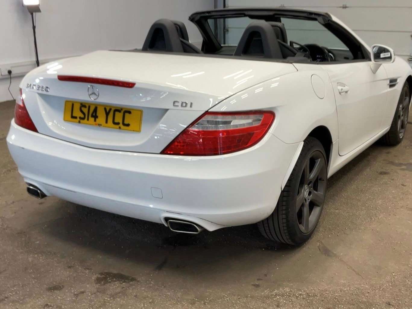 A 2014 MERCEDES-BENZ SLK 2.1 SLK250 CDI Convertible 2dr Diesel G-Tronic+ Euro 5 (s/s) (204 ps) A 2014 MERCEDES-BENZ SLK 2.1 SLK250 CDI Convertible 2dr Diesel G-Tronic+ Euro 5 (s/s) (204 ps)