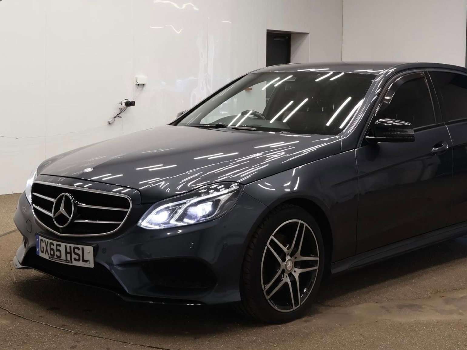 A 2015 MERCEDES-BENZ E CLASS 2.1 E220 BlueTEC AMG Night Edition Saloon 4dr Diesel G-Tronic+ Euro 6 (s/s) (177 ps) A 2015 MERCEDES-BENZ E CLASS 2.1 E220 BlueTEC AMG Night Edition Saloon 4dr Diesel G-Tronic+ Euro 6 (s/s) (177 ps)
