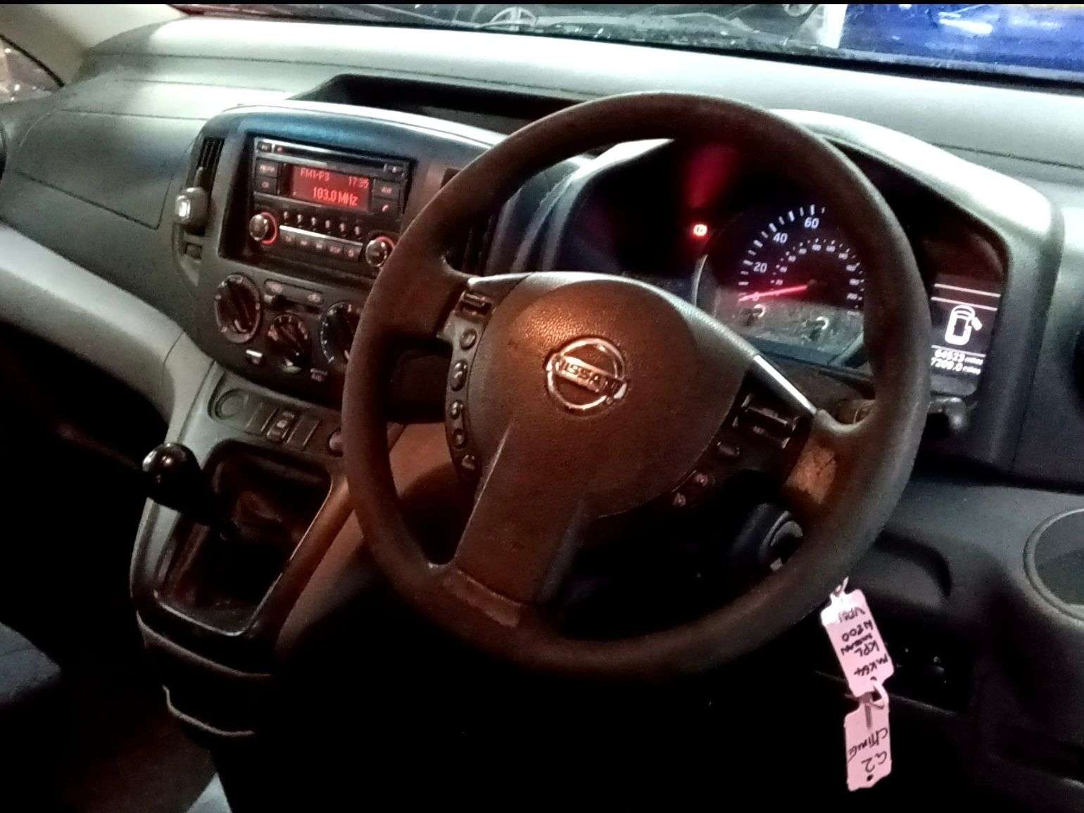 A 2014 NISSAN NV200 1.5 dCi Acenta MPV Double Cab 5dr Diesel Manual Euro 5 (5 Seat) (90 ps) A 2014 NISSAN NV200 1.5 dCi Acenta MPV Double Cab 5dr Diesel Manual Euro 5 (5 Seat) (90 ps)