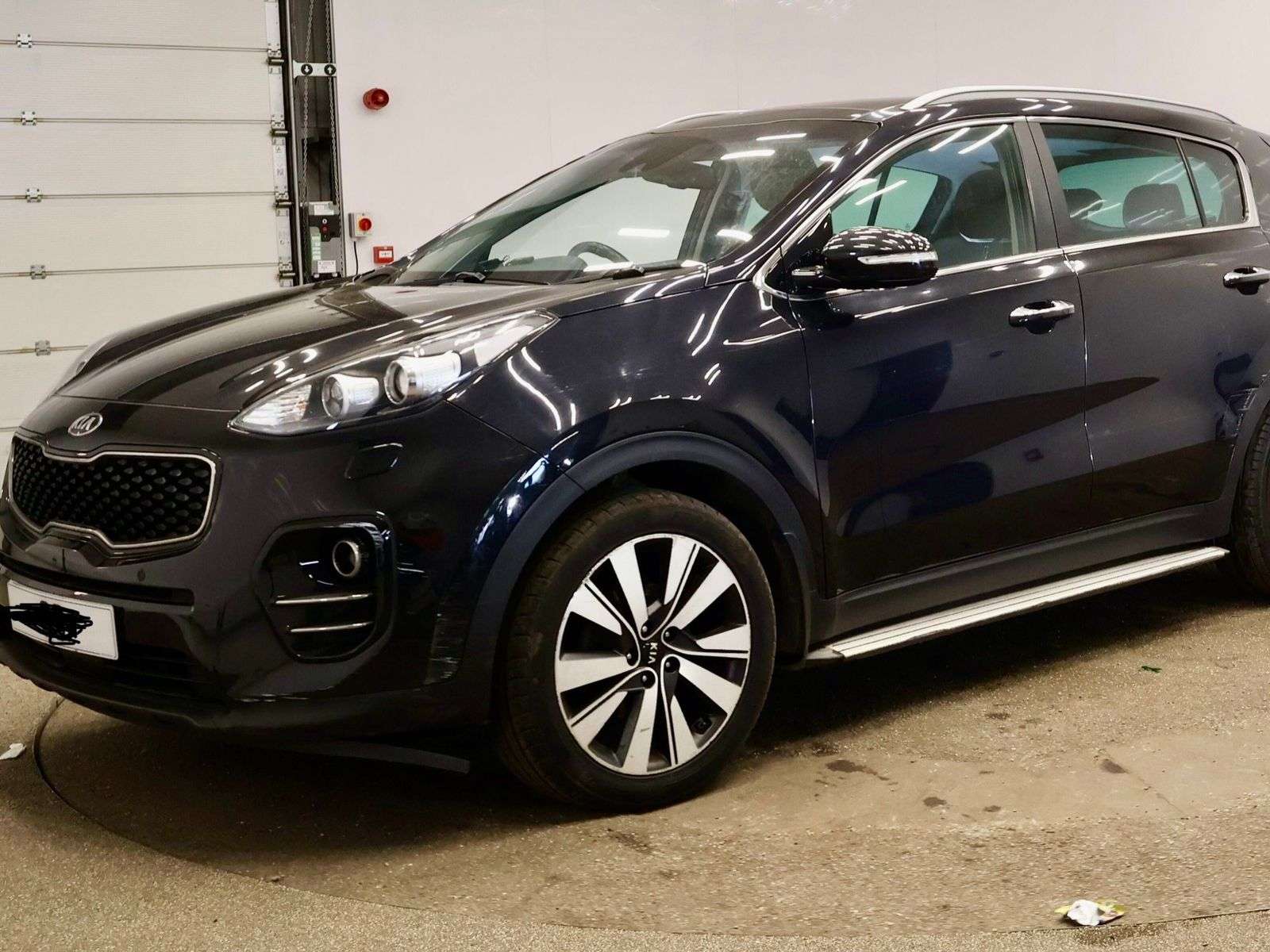A 2016 KIA SPORTAGE 1.7 CRDi 4 SUV 5dr Diesel Manual Euro 6 (s/s) (114 bhp) A 2016 KIA SPORTAGE 1.7 CRDi 4 SUV 5dr Diesel Manual Euro 6 (s/s) (114 bhp)