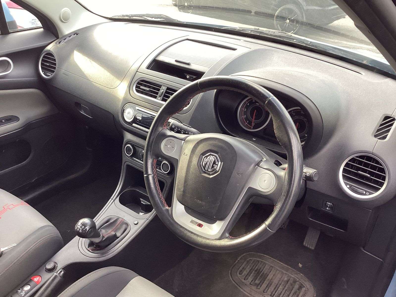 2014 MG MG3 2014 MG MG3