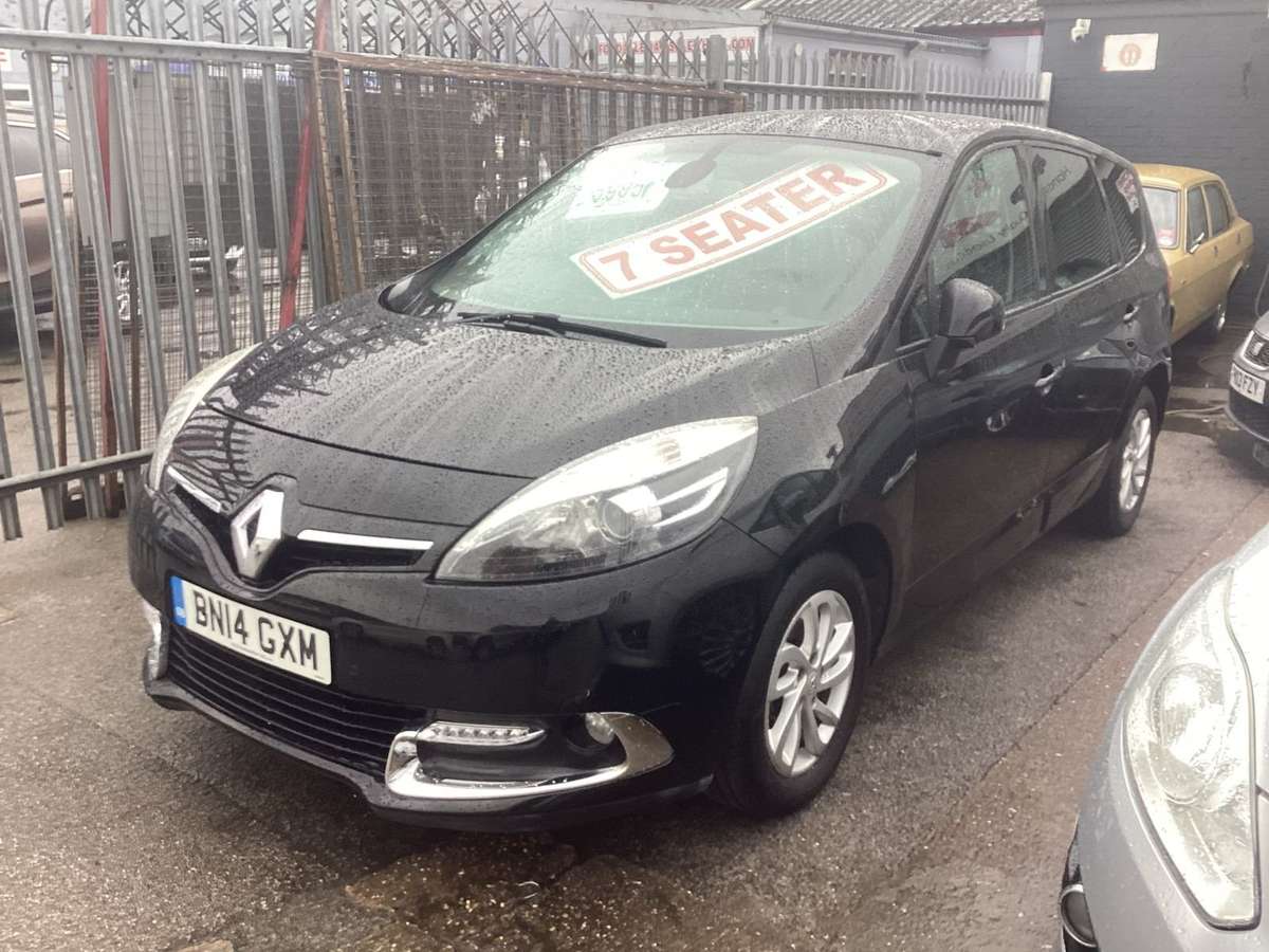 Check out this Renault Scenic 2014 Diesel Manual