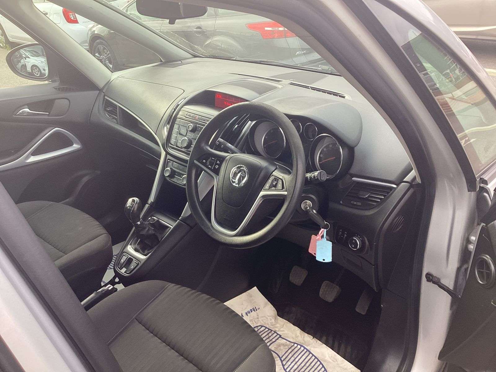 2014 VAUXHALL ZAFIRA TOURER 2014 VAUXHALL ZAFIRA TOURER