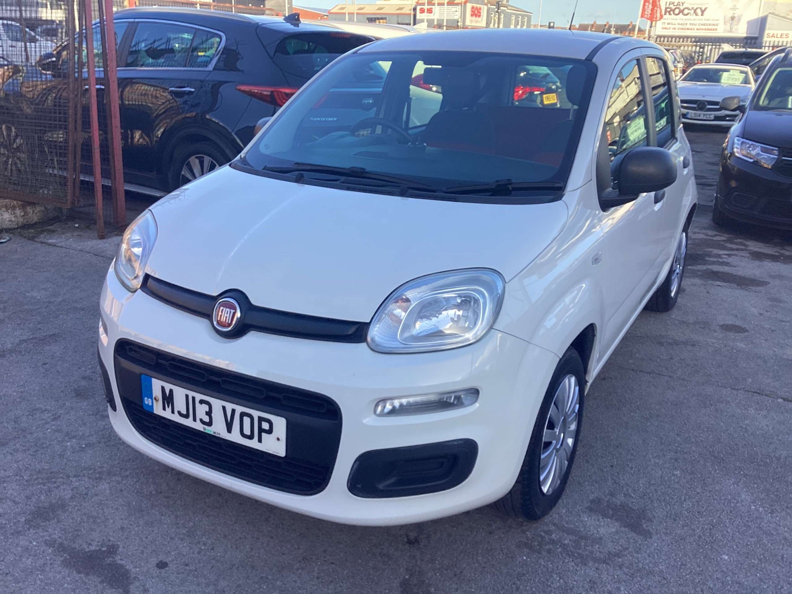 A 2013 FIAT PANDA 1.2 Pop Hatchback 5dr Petrol Manual Euro 5 (69 bhp) A 2013 FIAT PANDA 1.2 Pop Hatchback 5dr Petrol Manual Euro 5 (69 bhp)