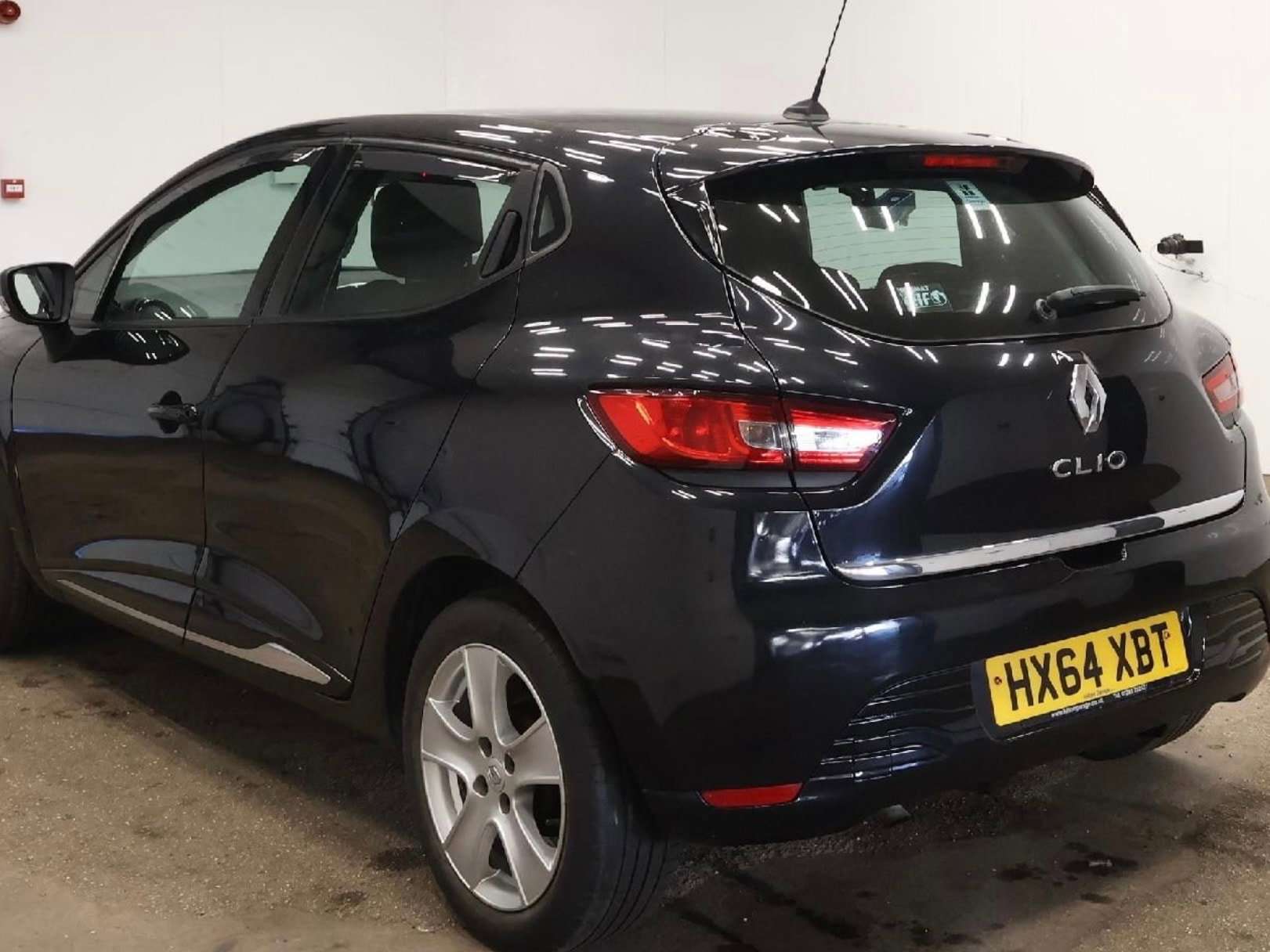 A 2014 RENAULT CLIO 1.2 16V Dynamique MediaNav Hatchback 5dr Petrol Manual Euro 5 (75 ps) A 2014 RENAULT CLIO 1.2 16V Dynamique MediaNav Hatchback 5dr Petrol Manual Euro 5 (75 ps)