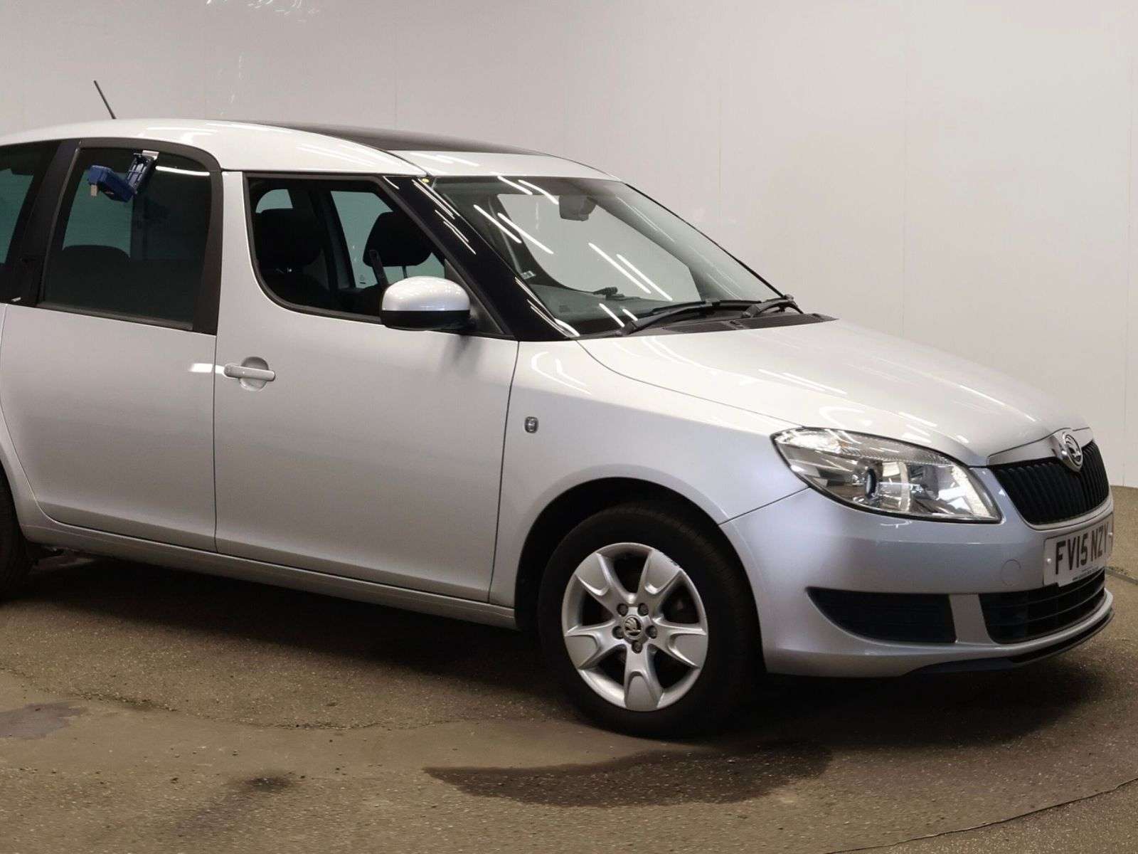 2015 SKODA ROOMSTER 2015 SKODA ROOMSTER